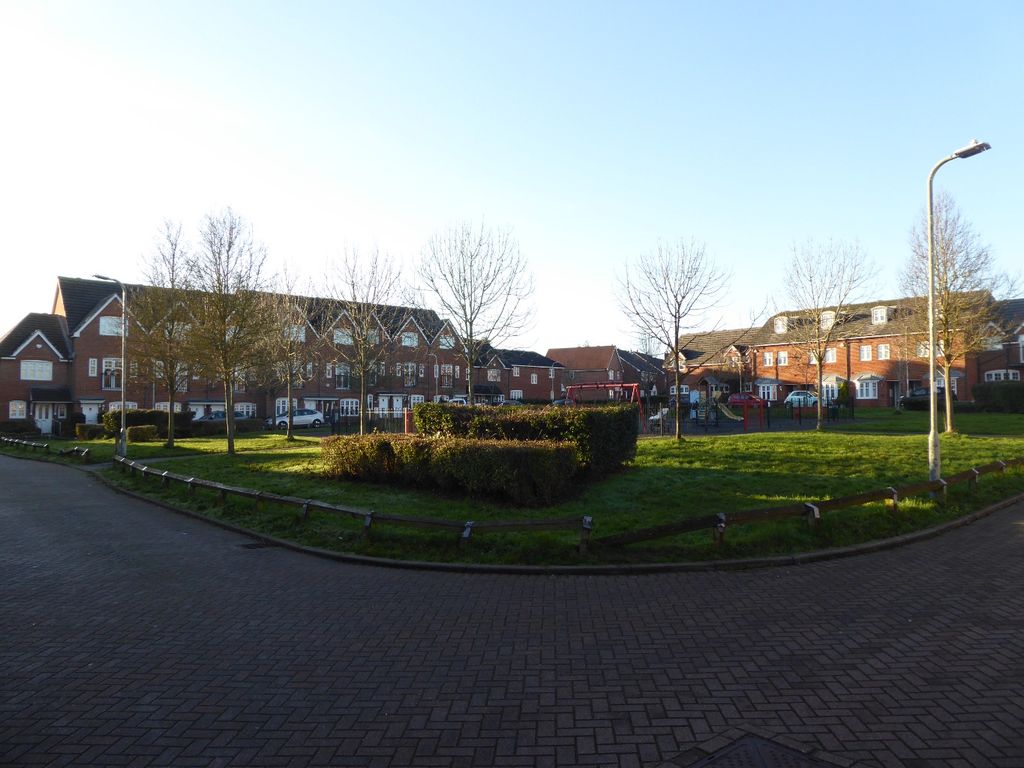 Property photo 3 of 8 3948023