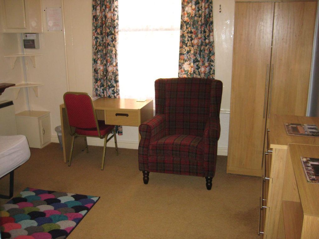 Property photo 2 of 4