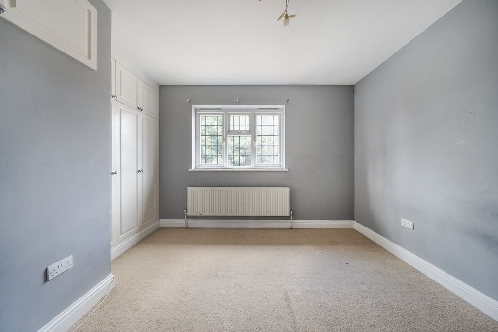 Property photo 2 of 13 Photo 3