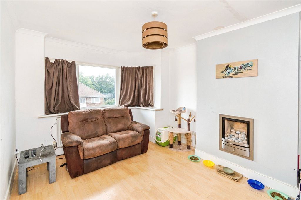 Property photo 2 of 8 Picture No. 21