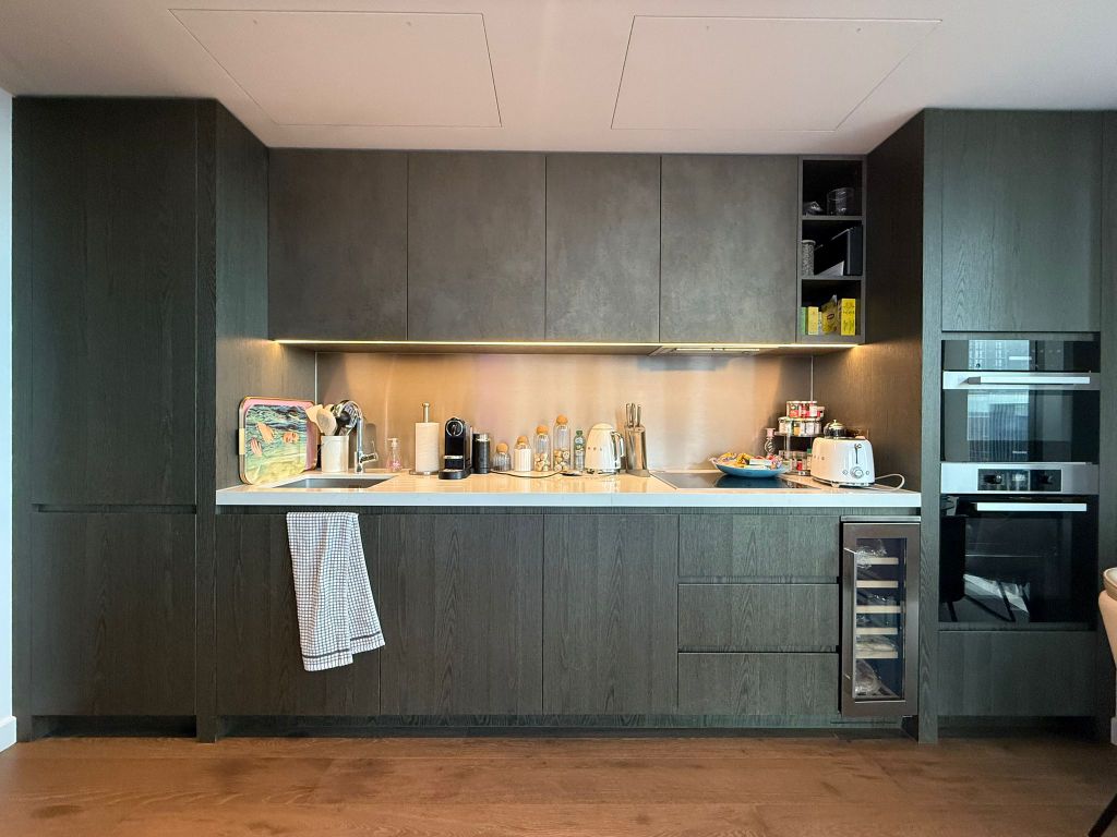 Property photo 3 of 15 Kitchen