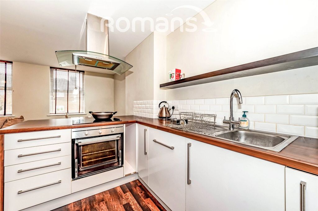 Property photo 2 of 10 Picture No. 08