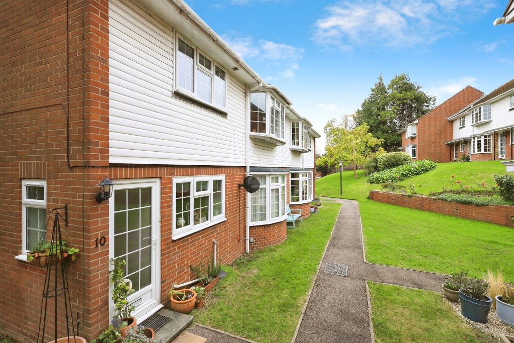 Property photo 1 of 16