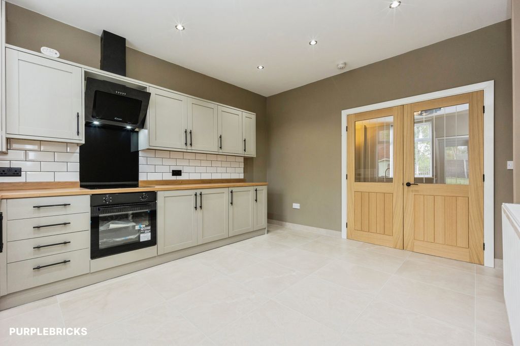 Property photo 1 of 25