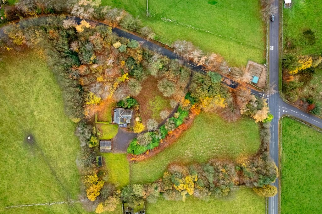 Property photo 2 of 12 Aerial