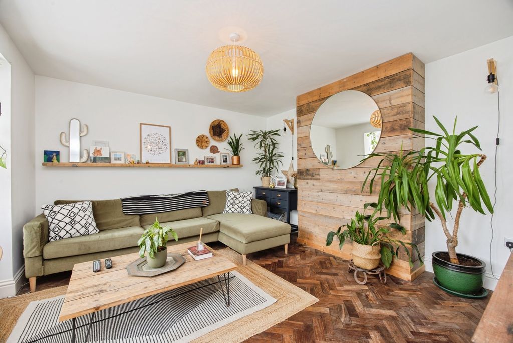 Property photo 2 of 20 Pbox-Img.Jpg