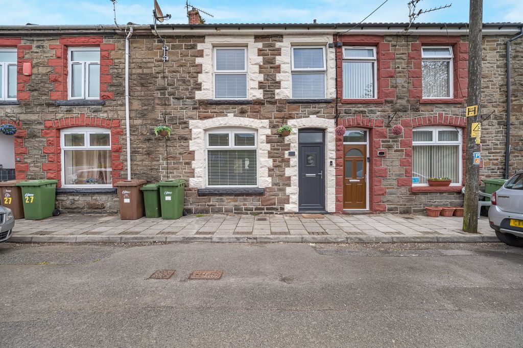 Property photo 1 of 31