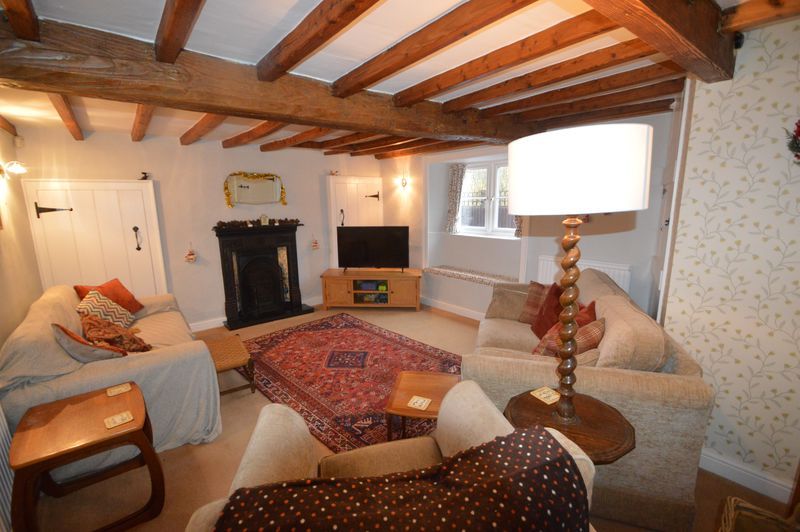 Property photo 3 of 12 Photo 8