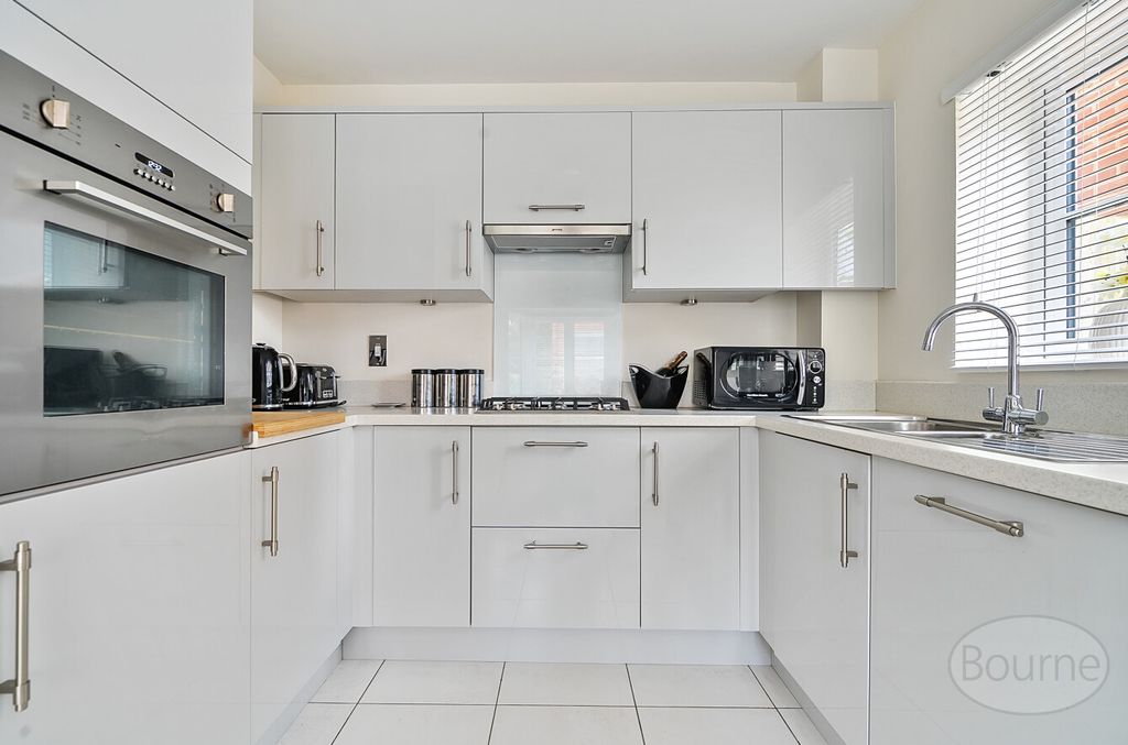 Property photo 2 of 18 A2Dfc921-92B9-492...