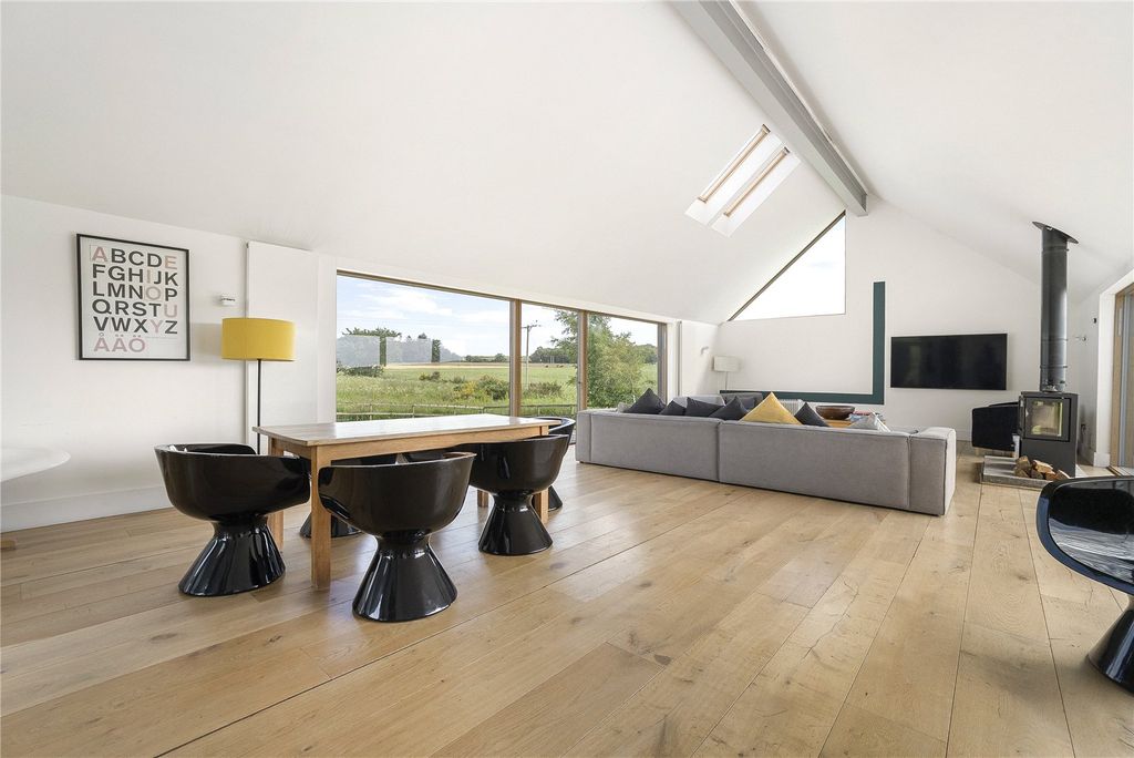 Property photo 3 of 35 The Den Dunecht