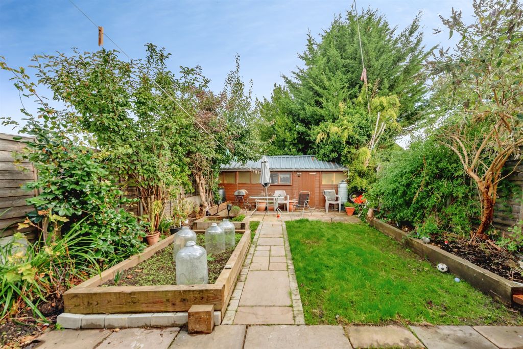 Property photo 2 of 23