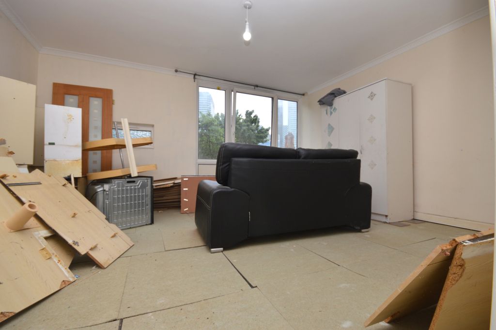 Property photo 3 of 5 Gallery
