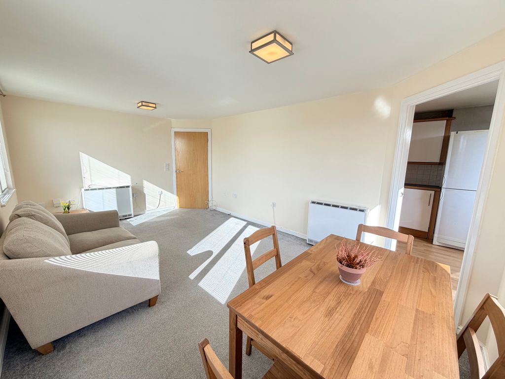 Property photo 2 of 19 Living Room