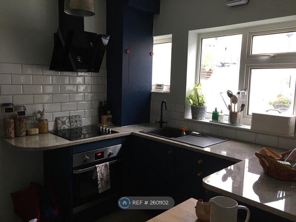 Property photo 3 of 18