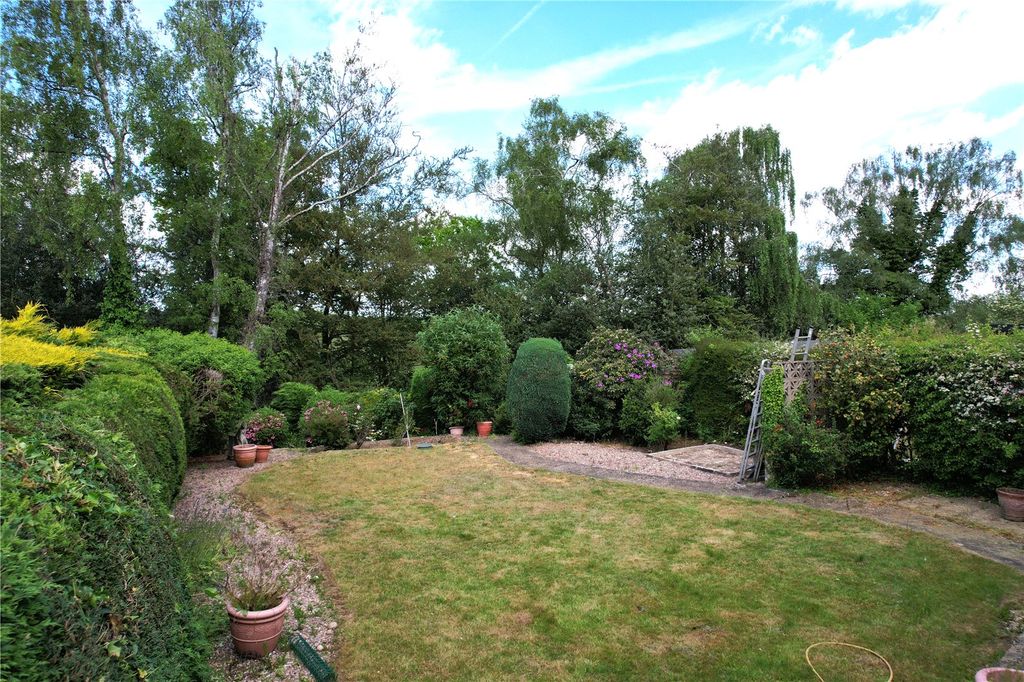 Property photo 2 of 11 Picture No. 16