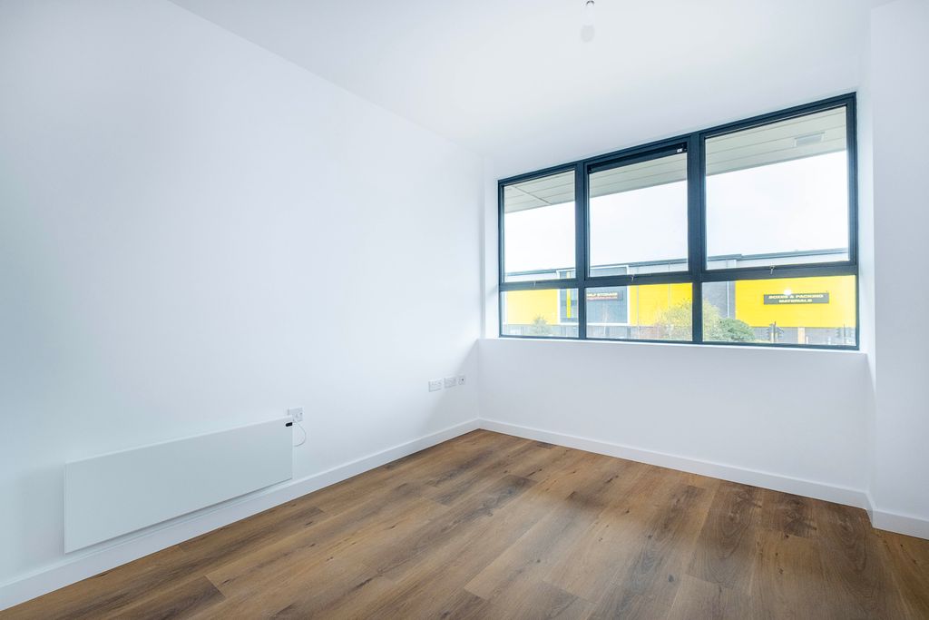 Property photo 3 of 6 Image