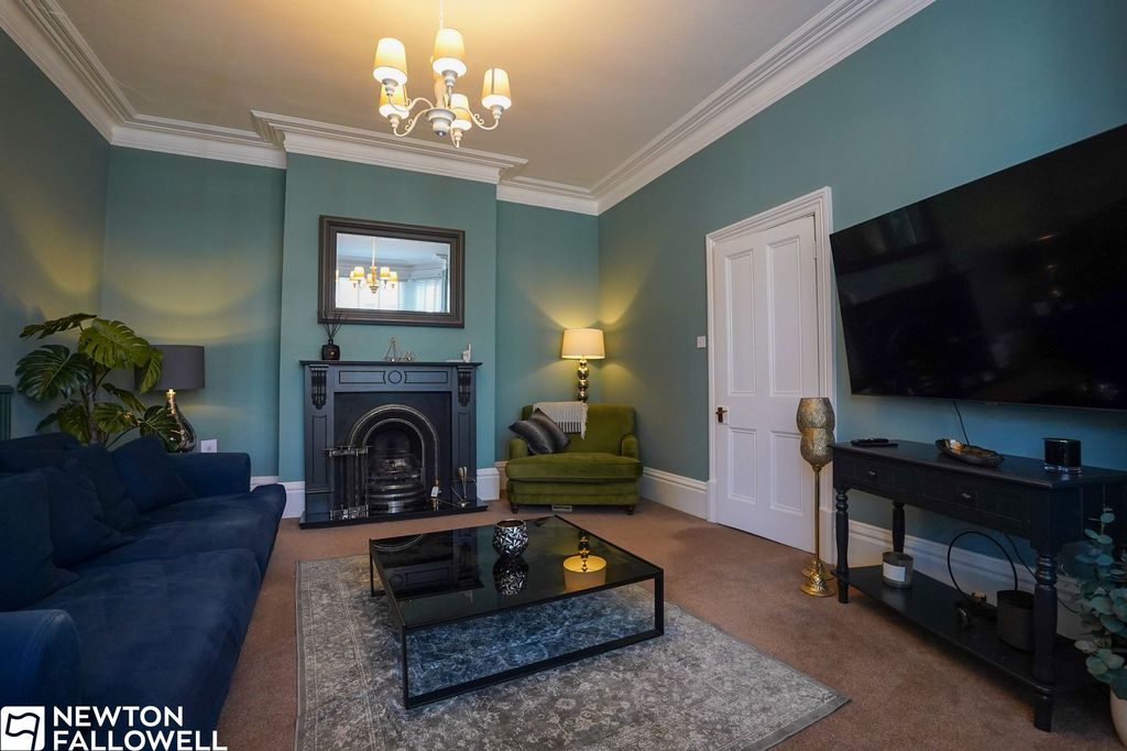 Property photo 3 of 28