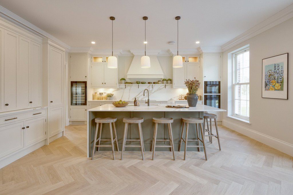 Property photo 3 of 9 Show Home