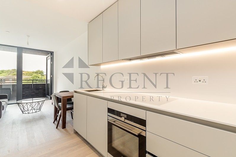 Property photo 3 of 8 Kitchen