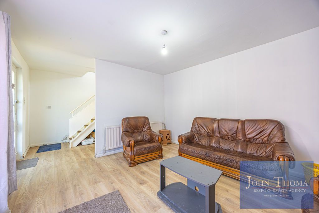 Property photo 2 of 11 Photo 2