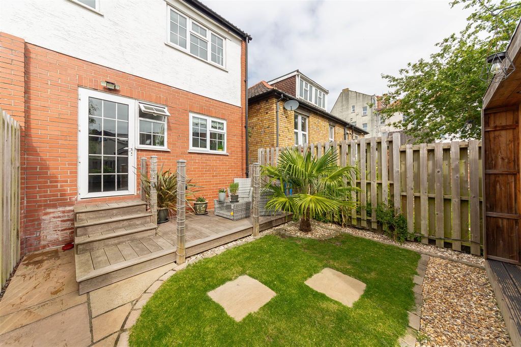 Property photo 3 of 36 Ks2B5651.Jpg