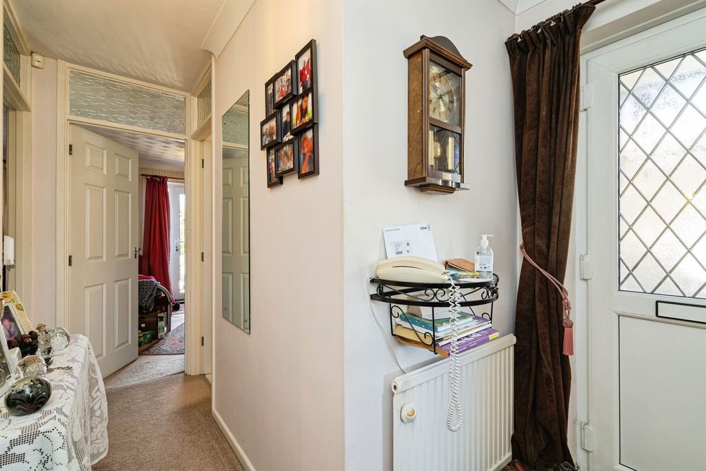 Property photo 2 of 15