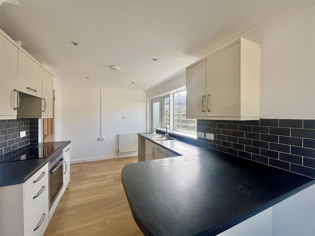 Property photo 2 of 13 Img_4918.Jpeg