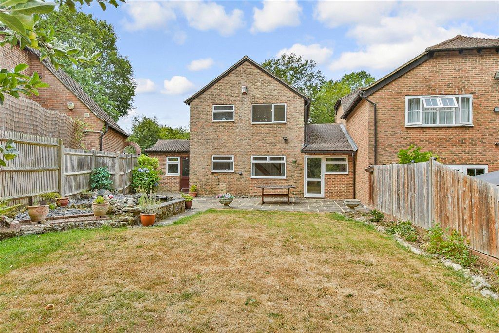 Property photo 3 of 11 Rear Garden