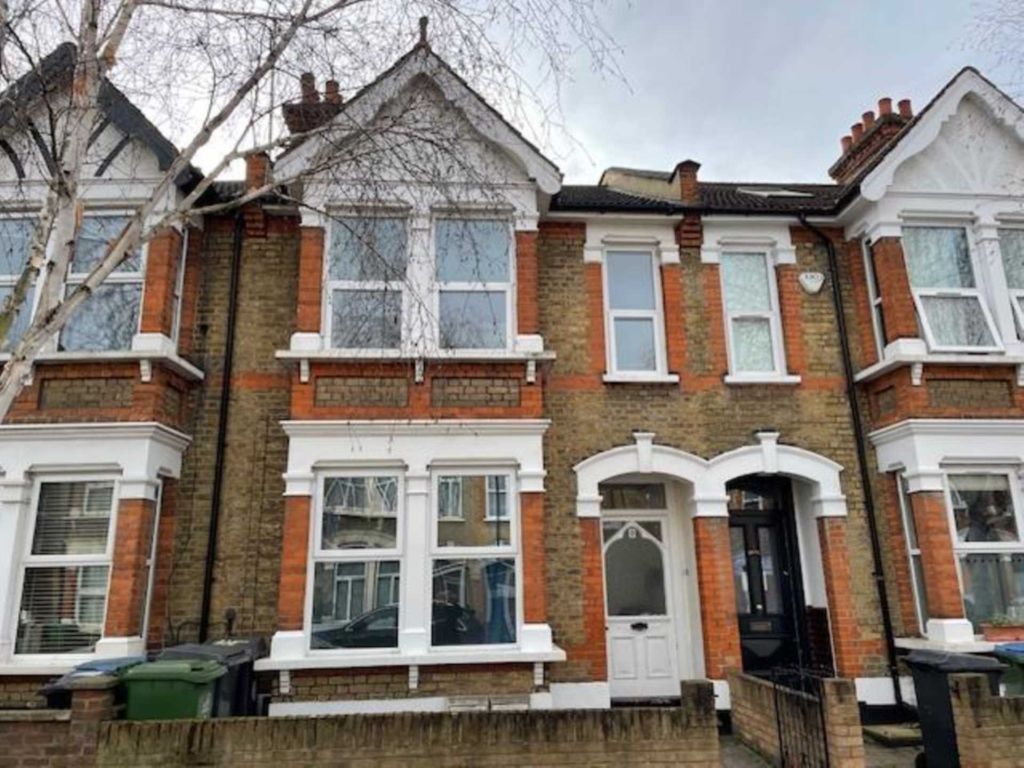 Property photo 1 of 7