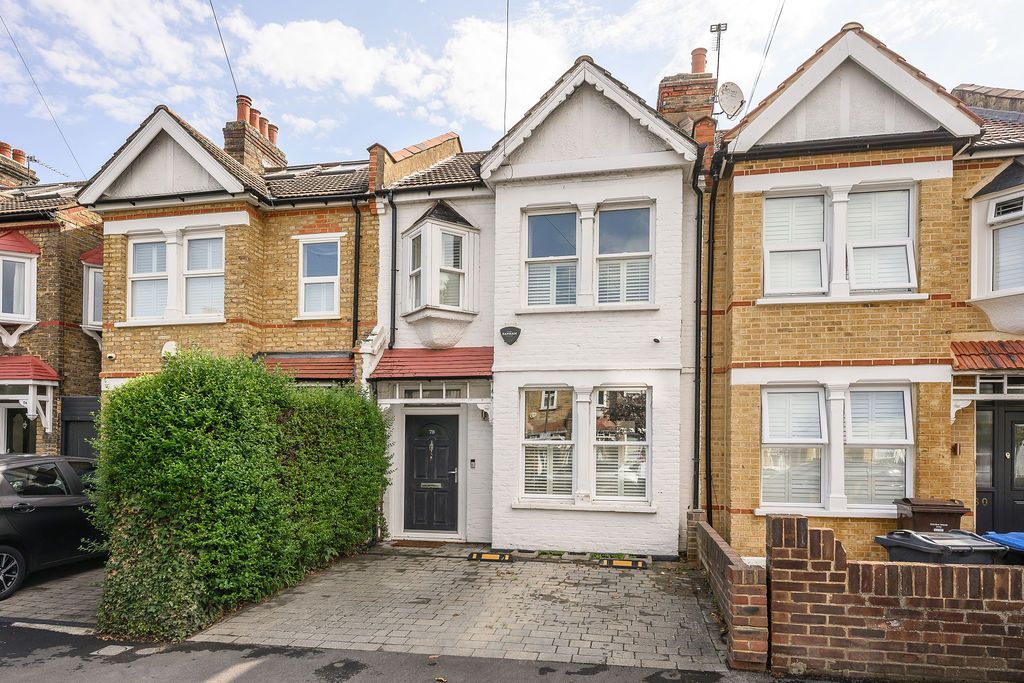 Property photo 1 of 16