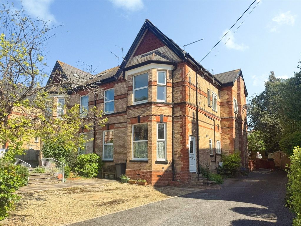 Property photo 1 of 11 Front