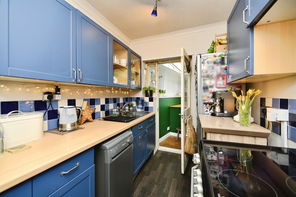 Property photo 3 of 29