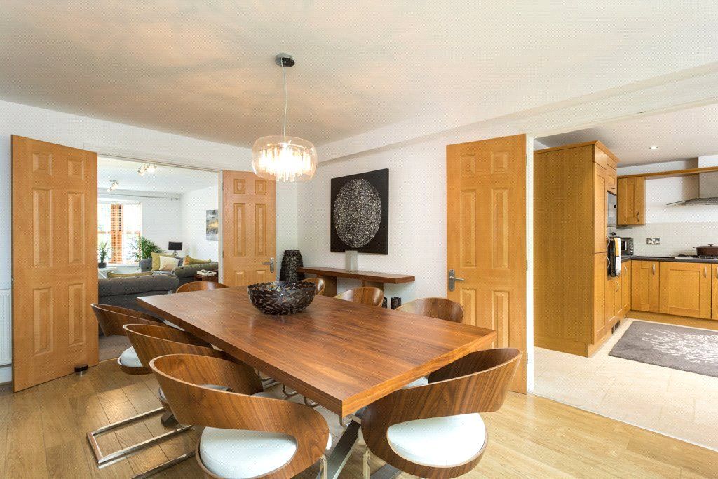 Property photo 3 of 20 Dining Room