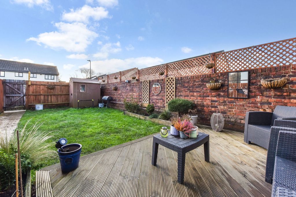 Property photo 3 of 21