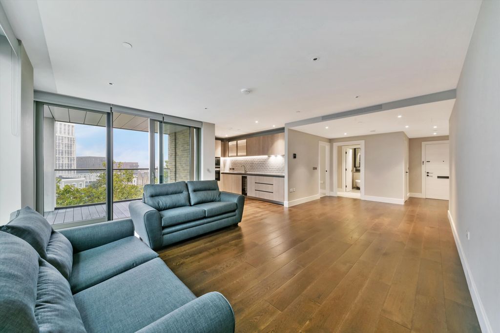 Property photo 1 of 12 Image