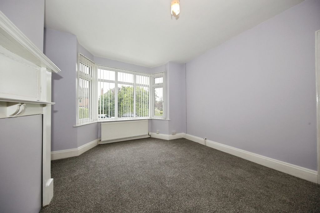 Property photo 3 of 17 Photo