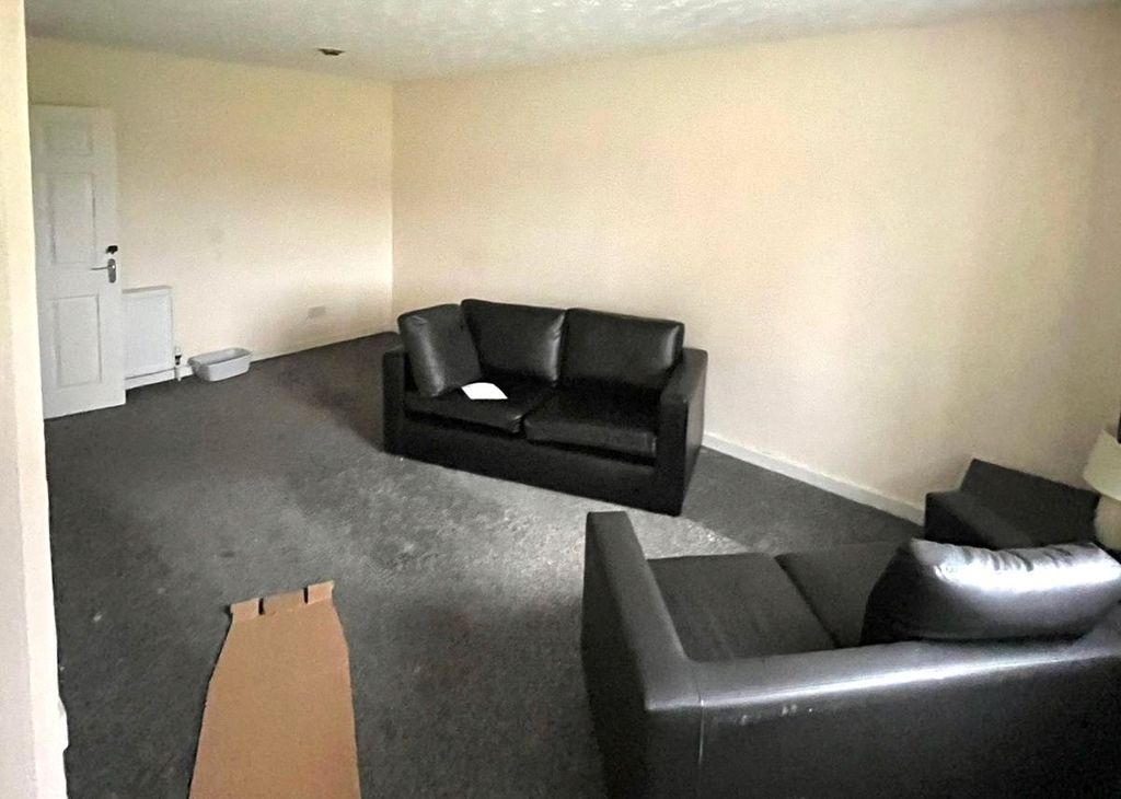 Property photo 3 of 7 Picture No. 04