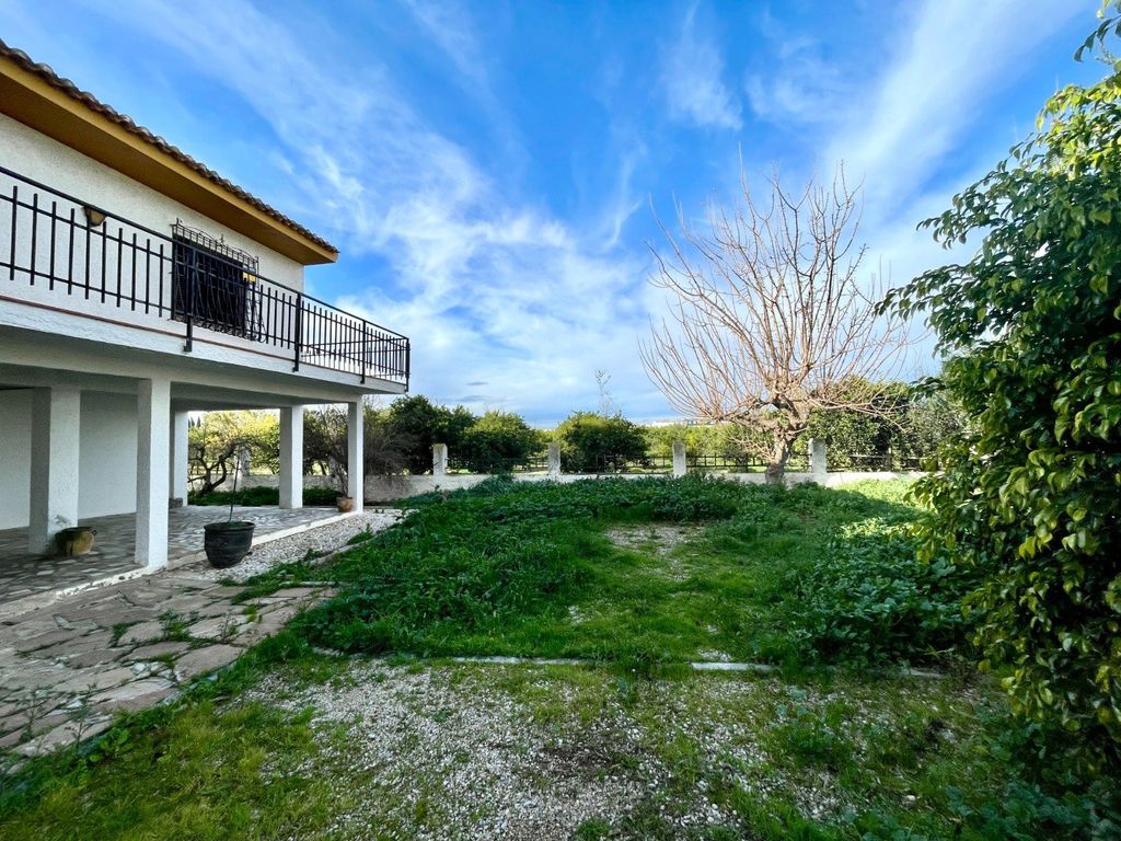 Property photo 3 of 50
