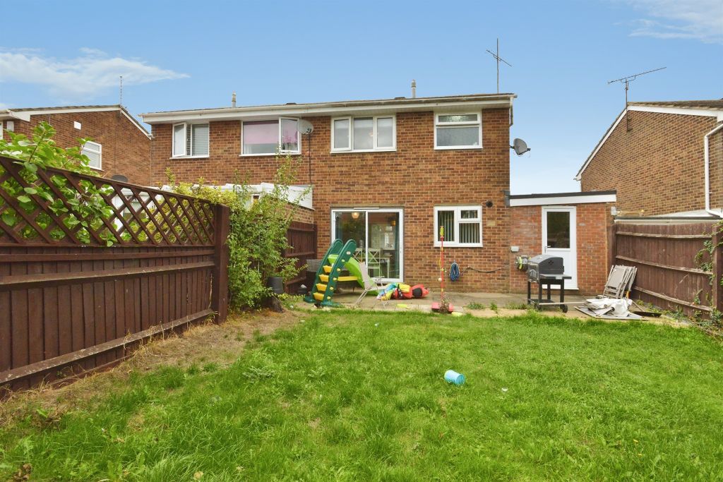 Property photo 2 of 12