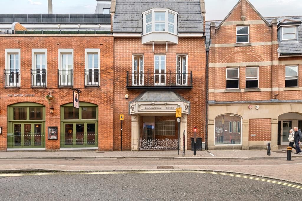 Property photo 1 of 17 External View