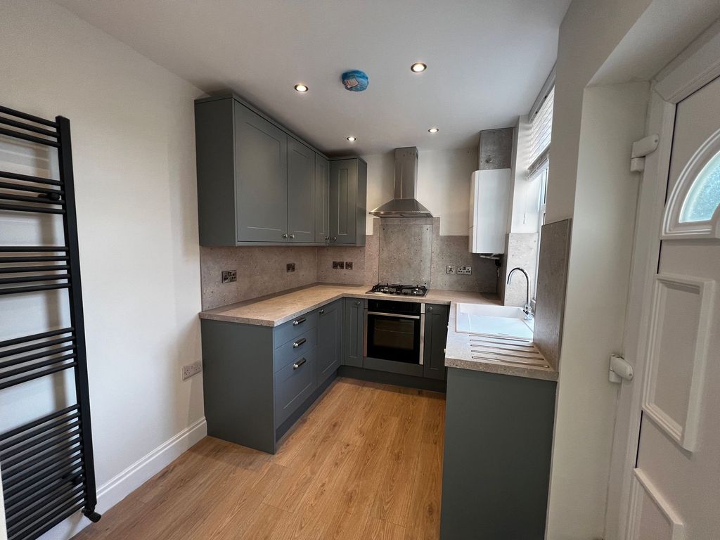 Property photo 3 of 48