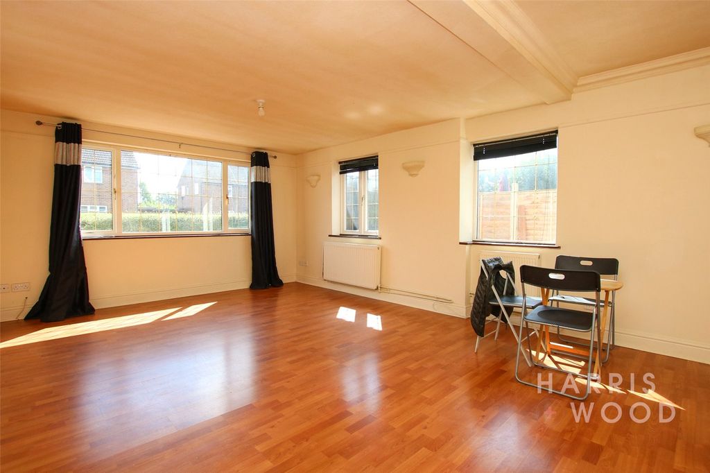 Property photo 2 of 19 Picture No. 14