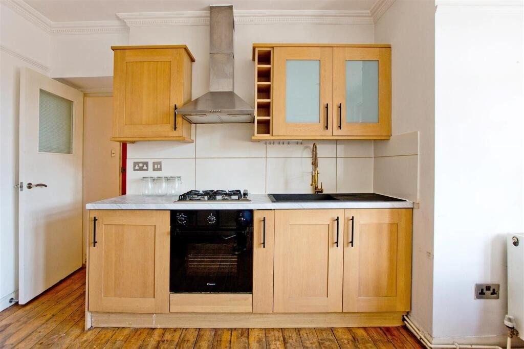 Property photo 2 of 9