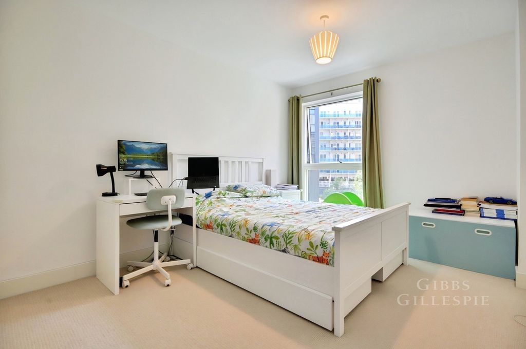 Property photo 3 of 10 Pbox-Img.Png