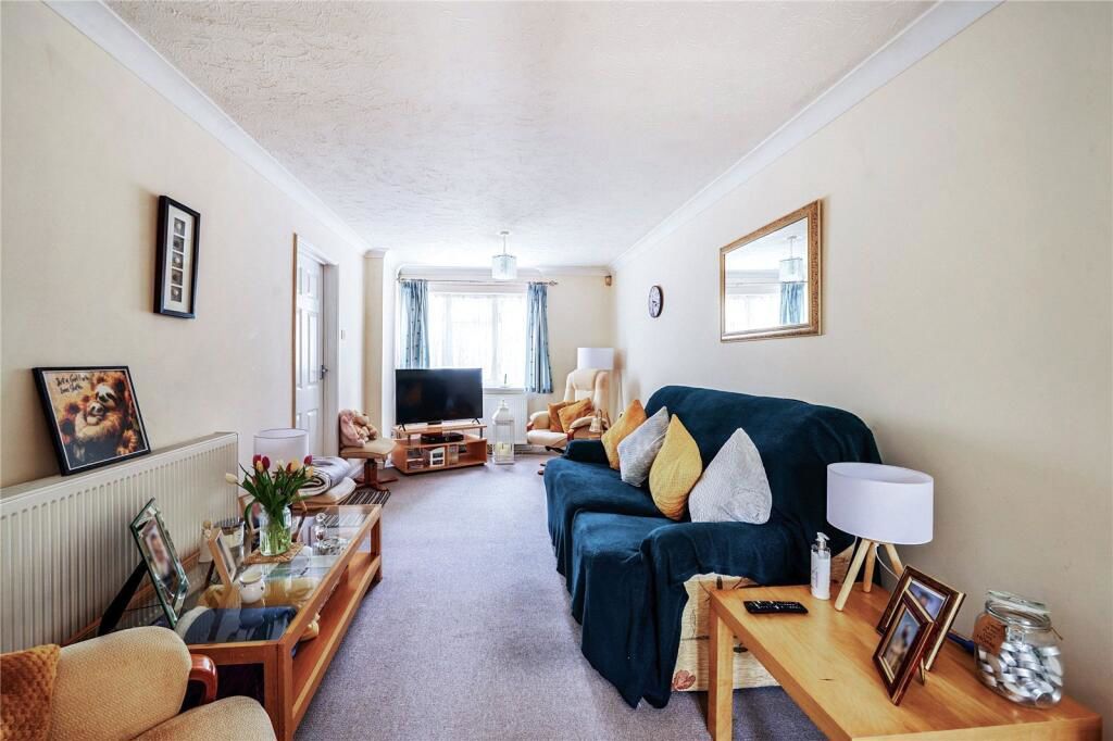 Property photo 2 of 12