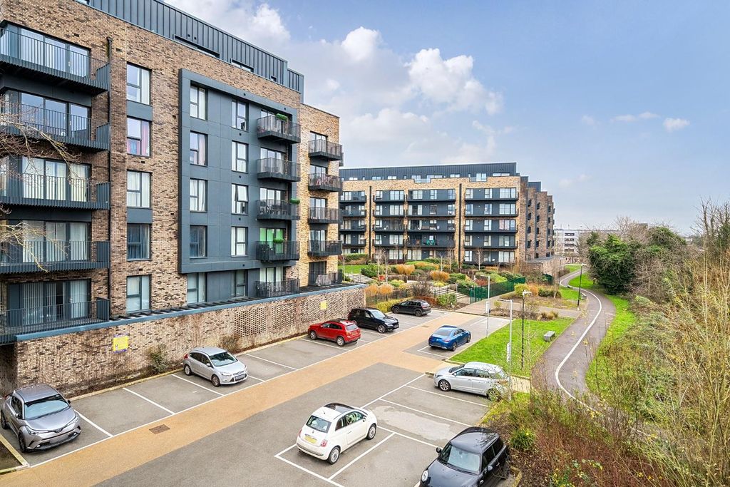 Property photo 1 of 24 1394811-5-69499Af1Bcf28.Jpg