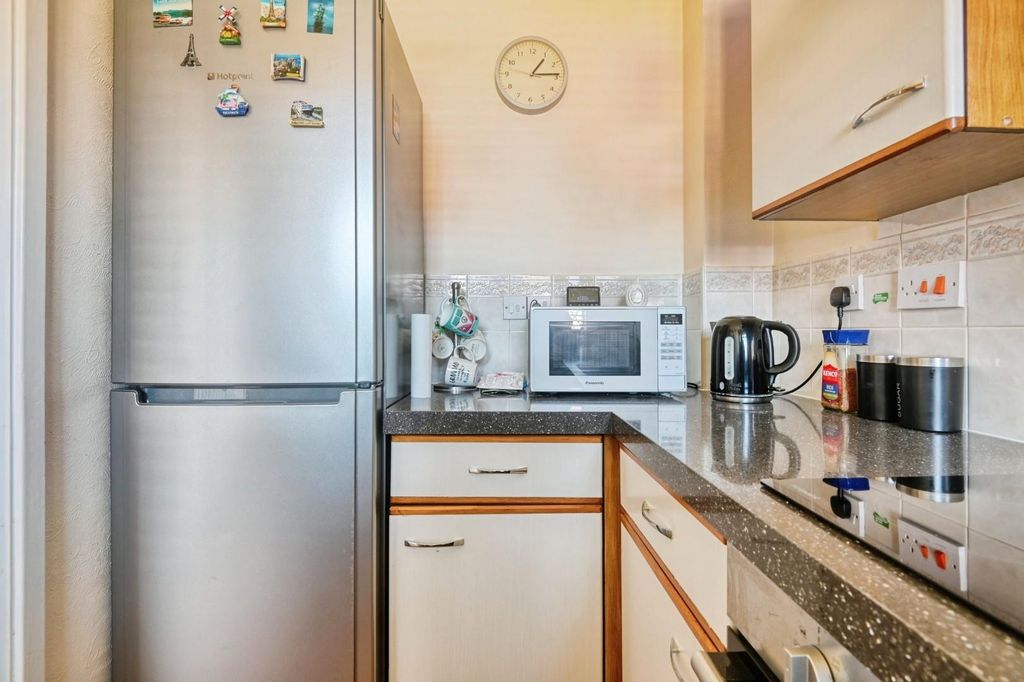 Property photo 3 of 14 16Dex11.Jpg