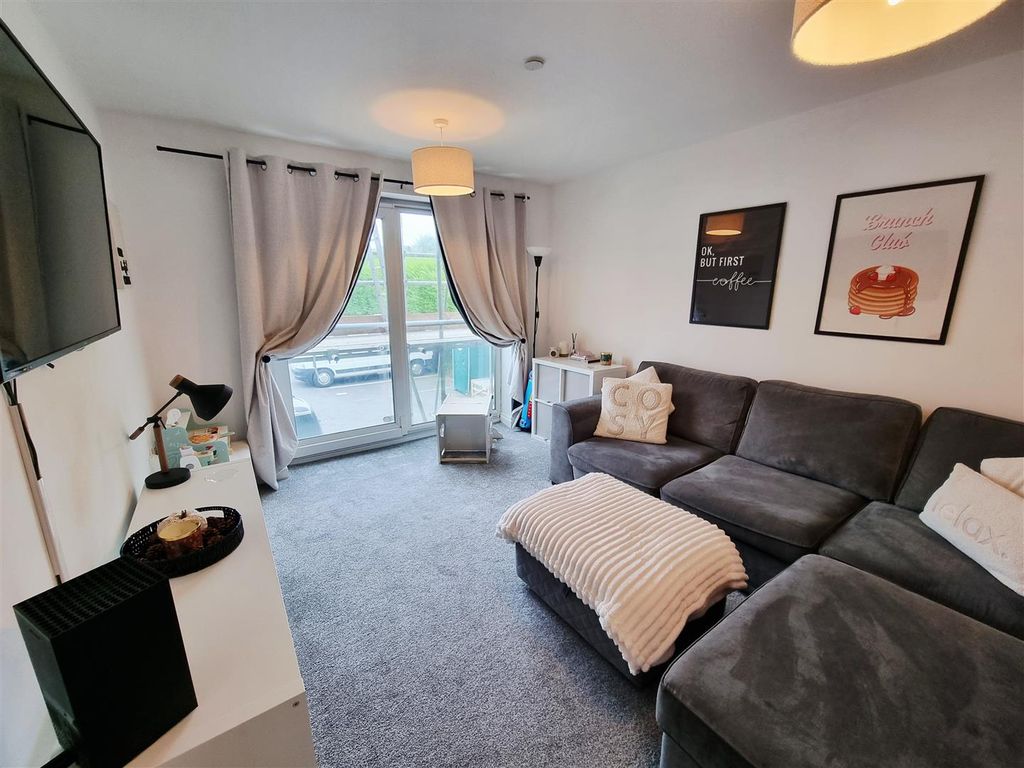 Property photo 2 of 10 20251010_105604.Jpg