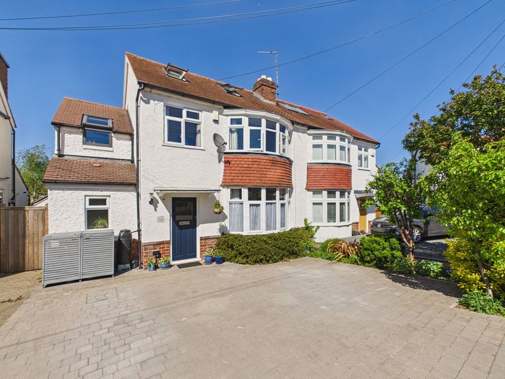 Property photo 1 of 42