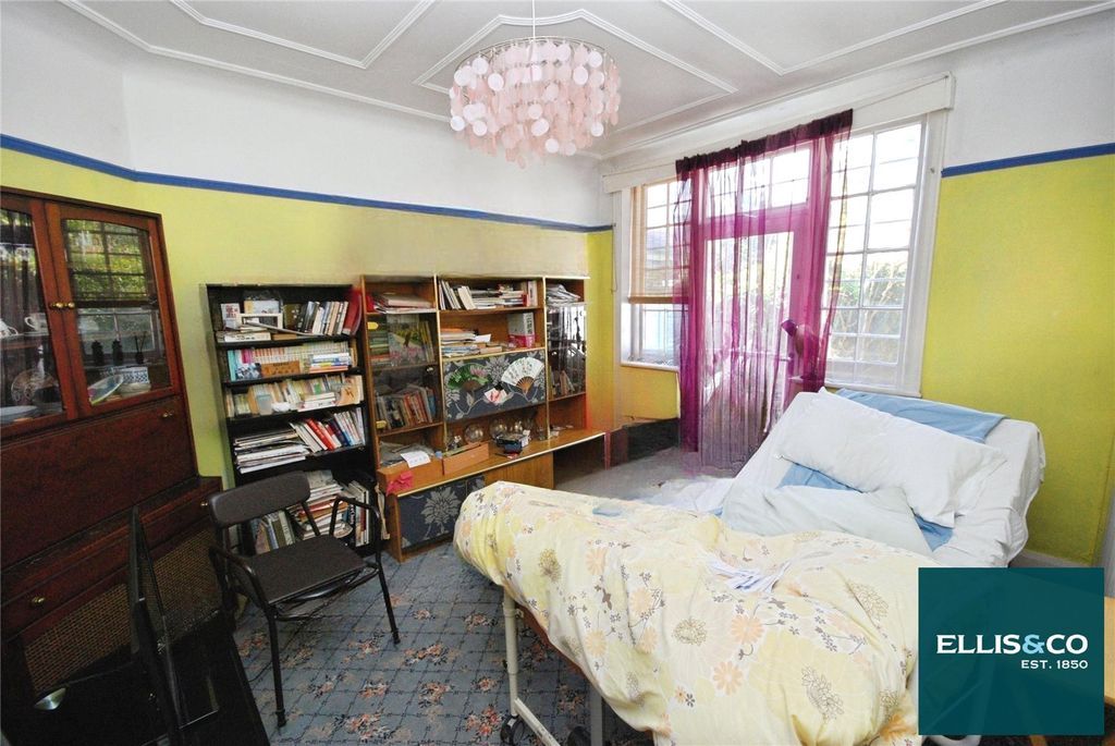 Property photo 2 of 12 Picture No. 08